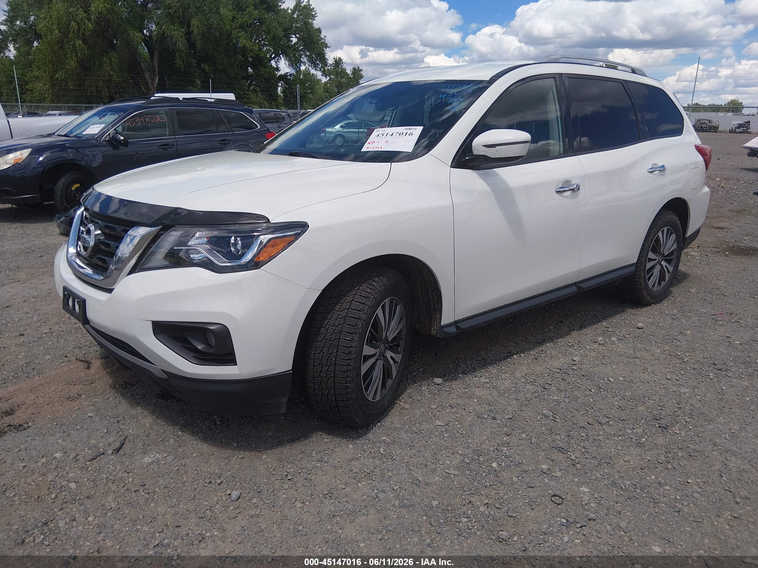 2020 NISSAN PATHFINDER SV 4WD — I2