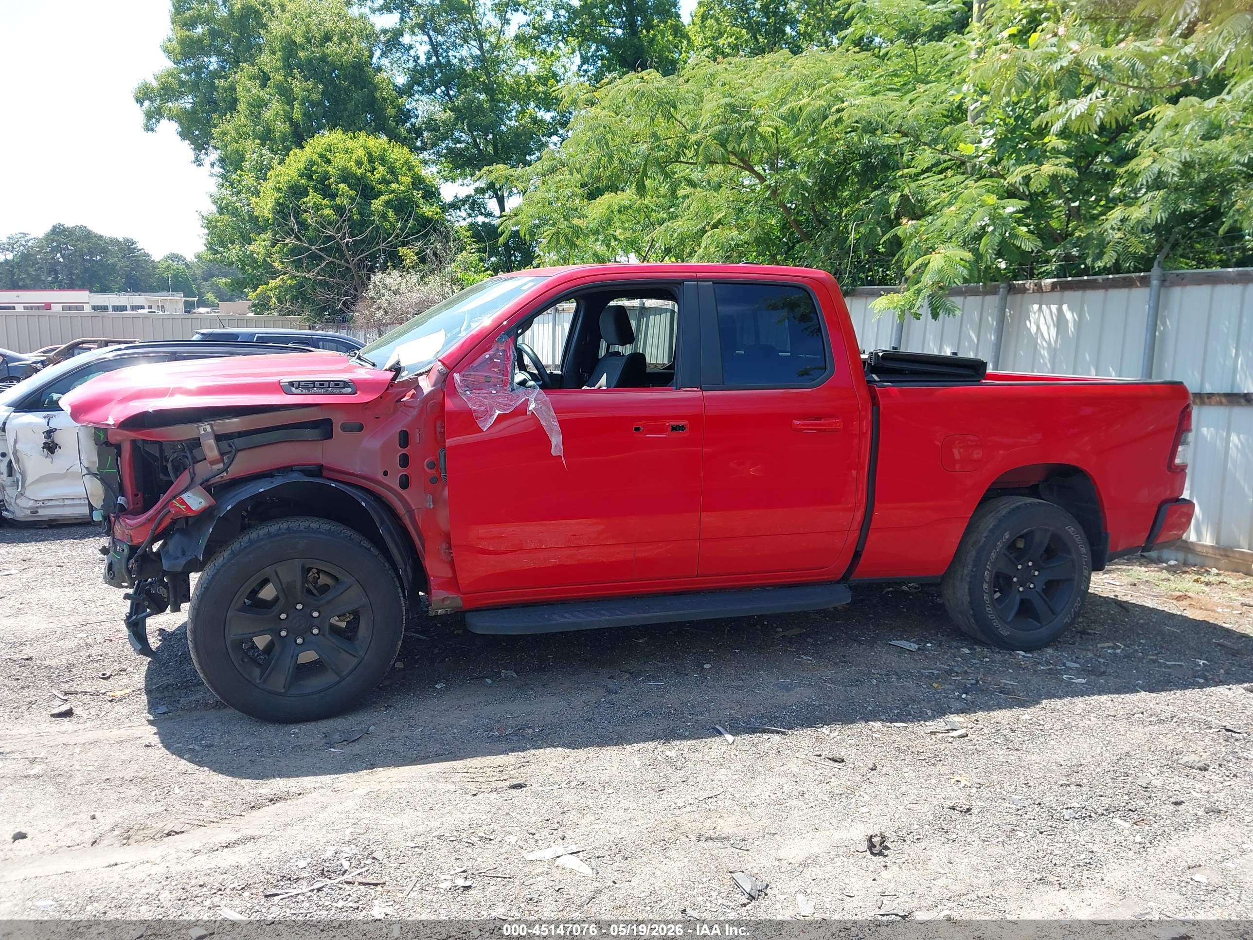 2021 RAM 1500 BIG HORN  4X4 6'4 BOX