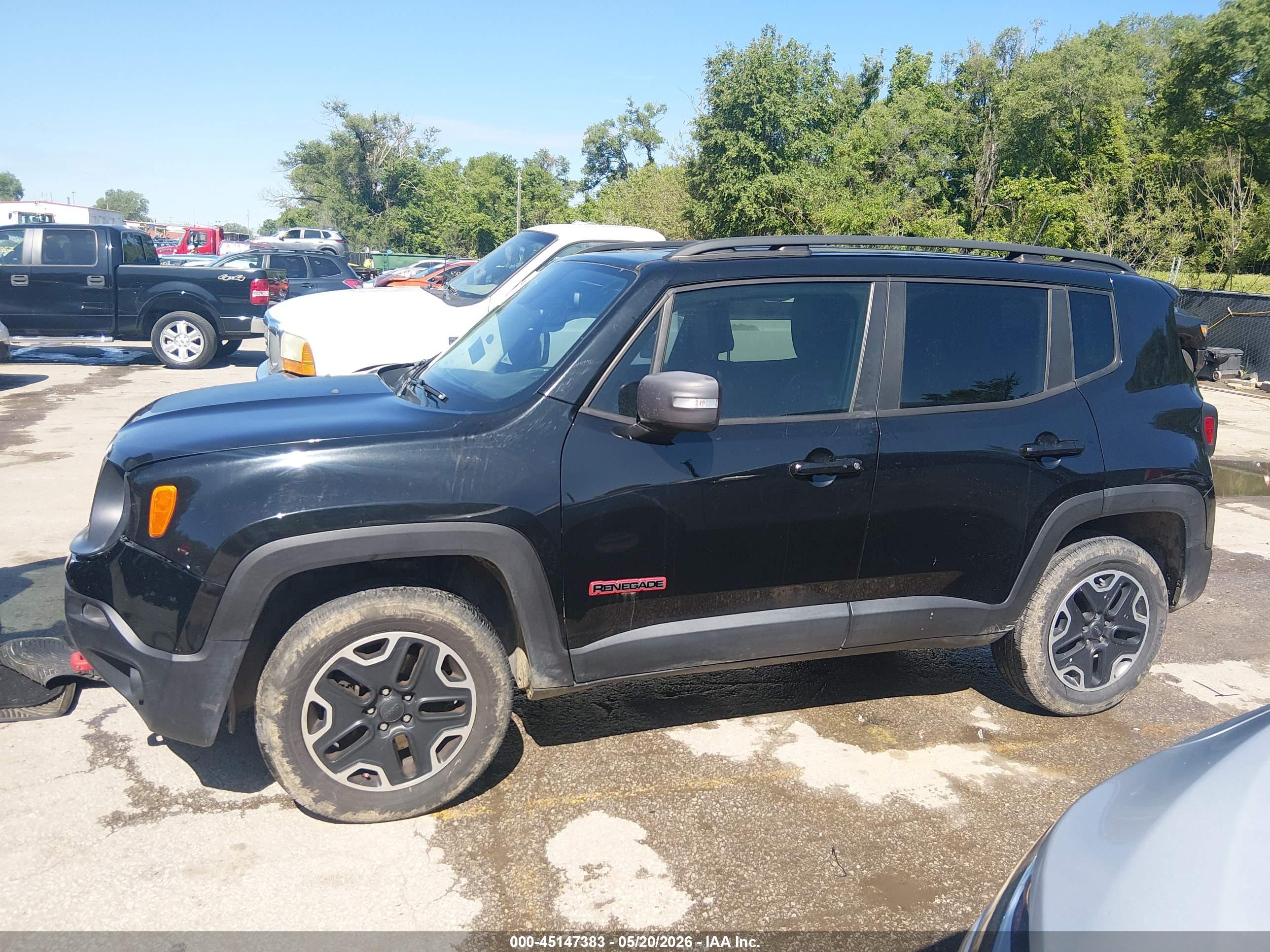 2017 JEEP RENEGADE TRAILHAWK 4X4