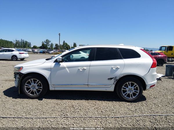 2016 VOLVO XC60 T5 DRIVE-E PLATINUM