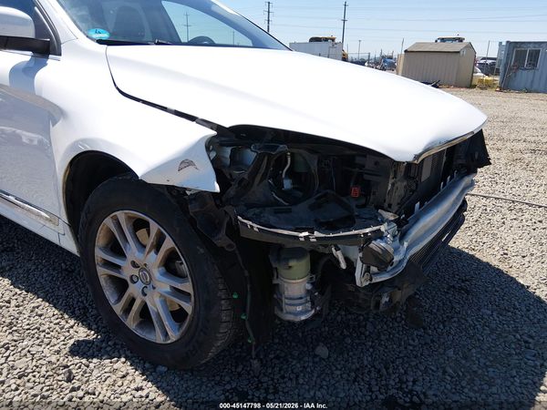 2016 VOLVO XC60 T5 DRIVE-E PLATINUM