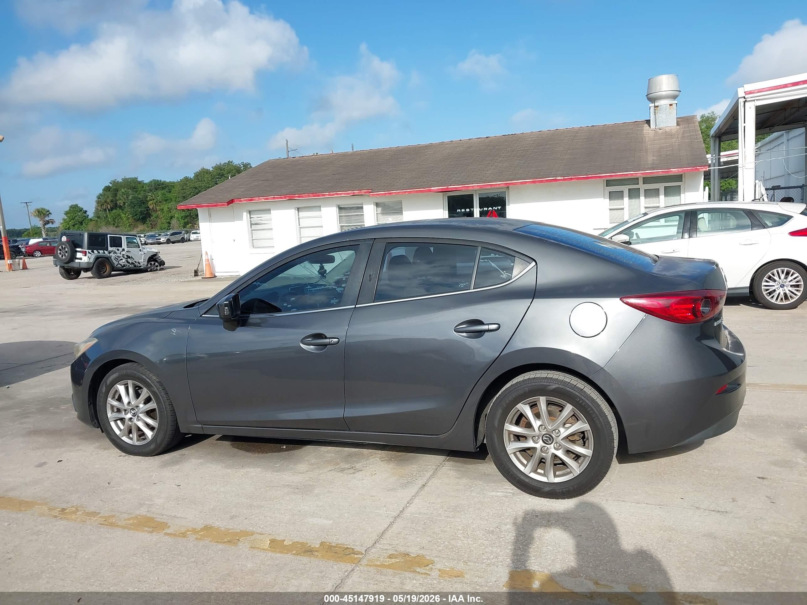 2016 MAZDA MAZDA3 I SPORT