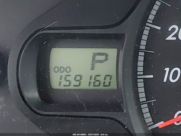 2013 TOYOTA SIENNA LE V6 8 PASSENGER — I118