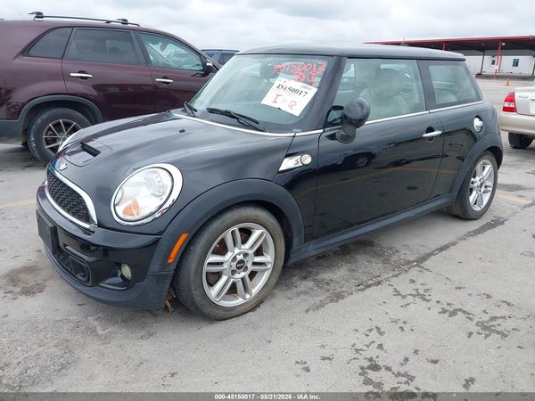 2012 MINI COOPER S