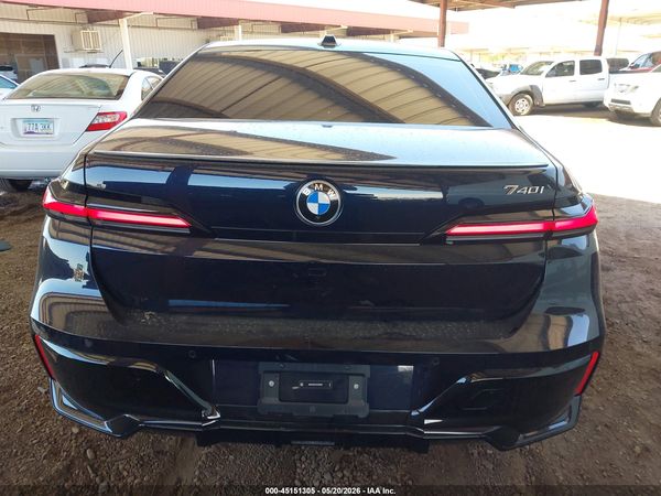 2025 BMW 740I