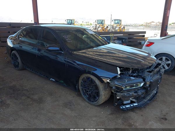2025 BMW 740I