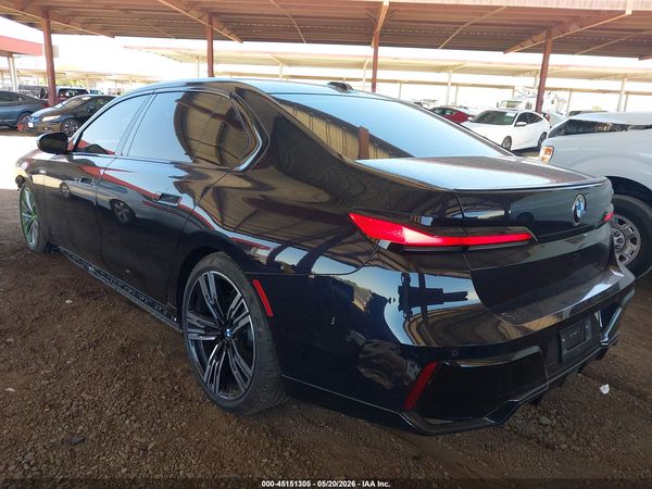 2025 BMW 740I