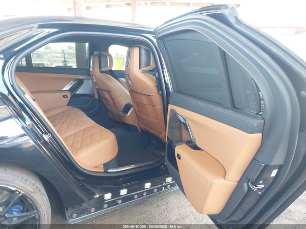 2025 BMW 740I