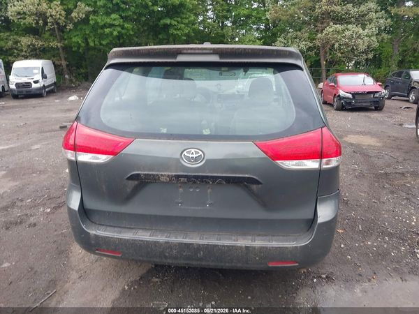 2013 TOYOTA SIENNA L V6 7 PASSENGER — I119