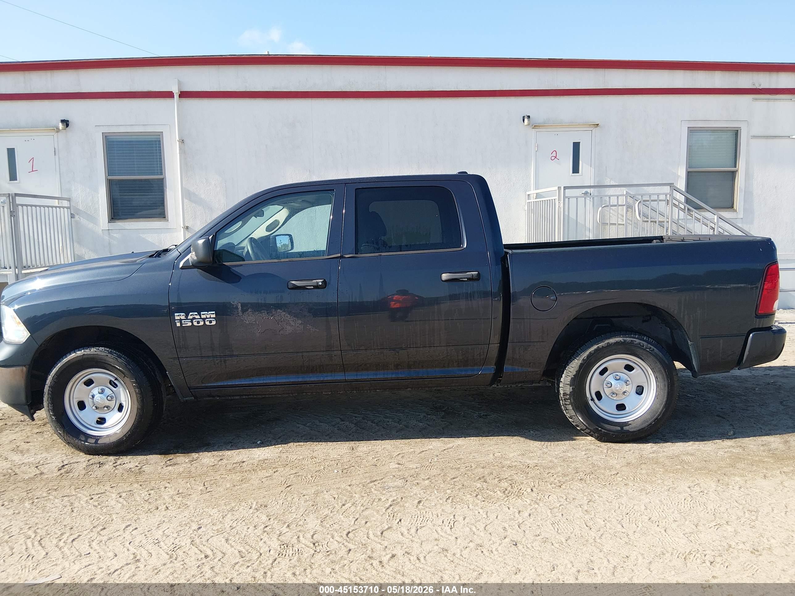 2018 RAM 1500 ST