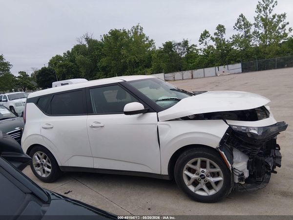 2023 KIA SOUL S