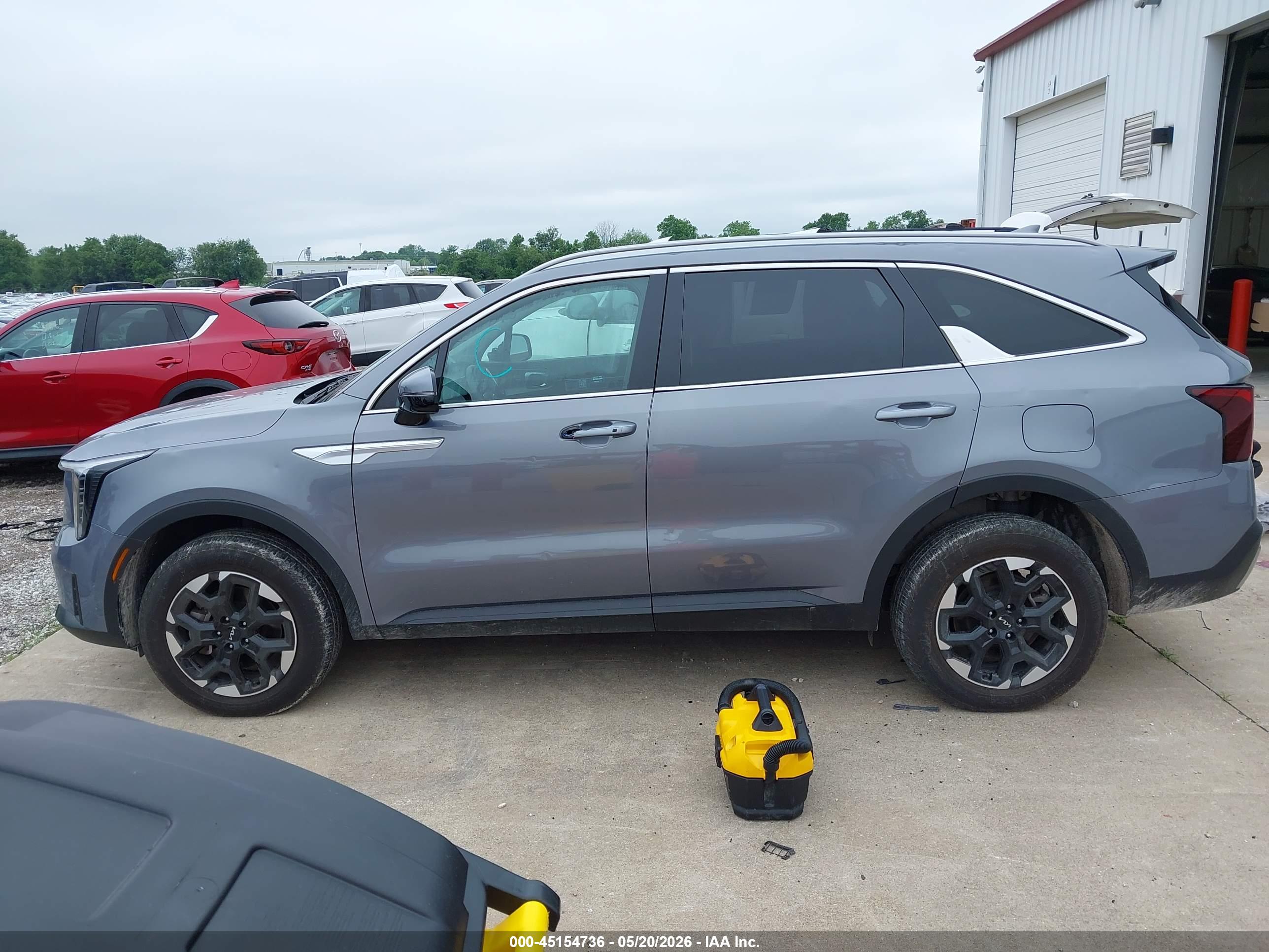 2024 KIA SORENTO S