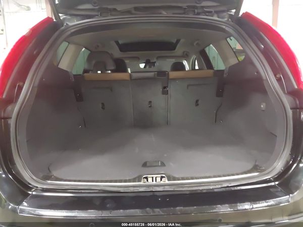 2017 VOLVO XC60 T5 DYNAMIC