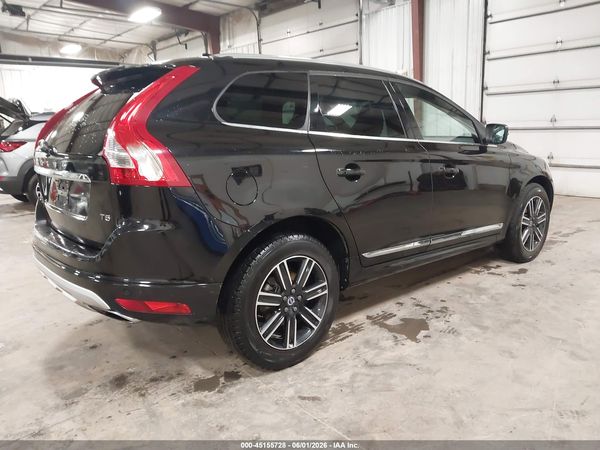 2017 VOLVO XC60 T5 DYNAMIC