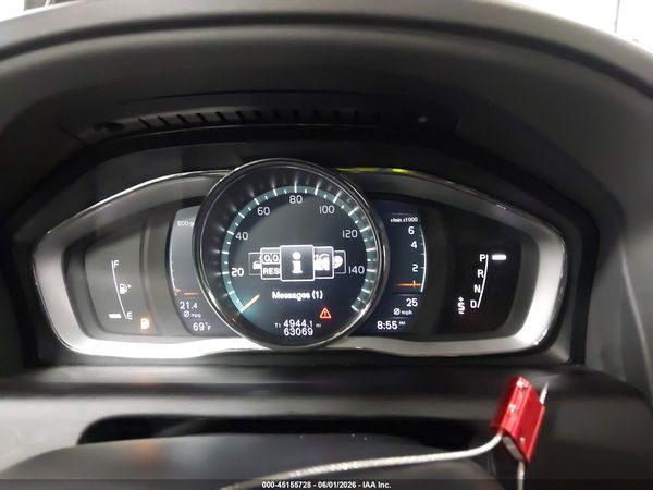 2017 VOLVO XC60 T5 DYNAMIC