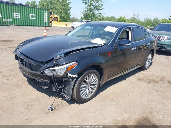 2016 INFINITI Q70L 3.7X