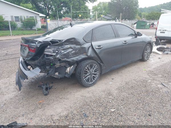 2024 KIA FORTE GT-LINE
