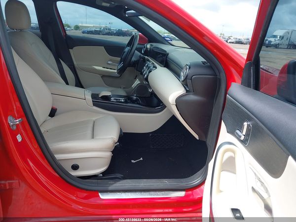 2019 MERCEDES-BENZ A 220 A220