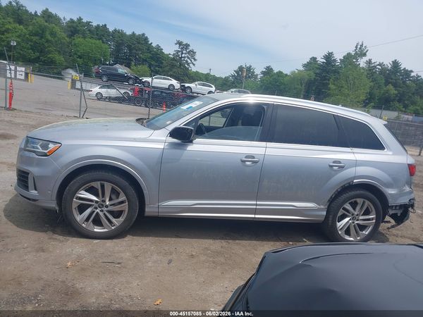2022 AUDI Q7