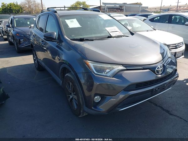 2016 TOYOTA RAV4 XLE