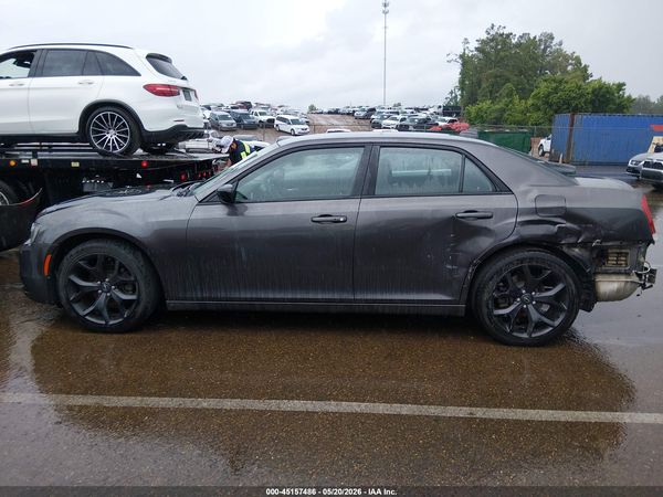 2020 CHRYSLER 300 TOURING — I117
