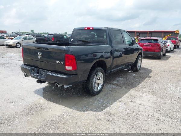 2018 RAM 1500 EXPRESS  4X4 5'7 BOX