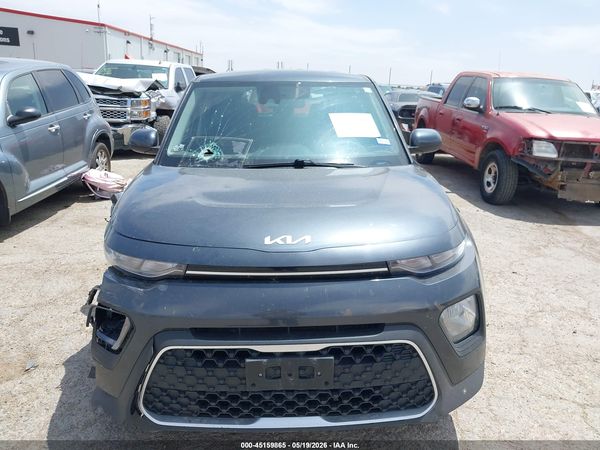 2022 KIA SOUL LX