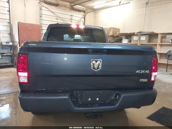 2019 RAM 1500 CLASSIC TRADESMAN  4X4 5'7 BOX