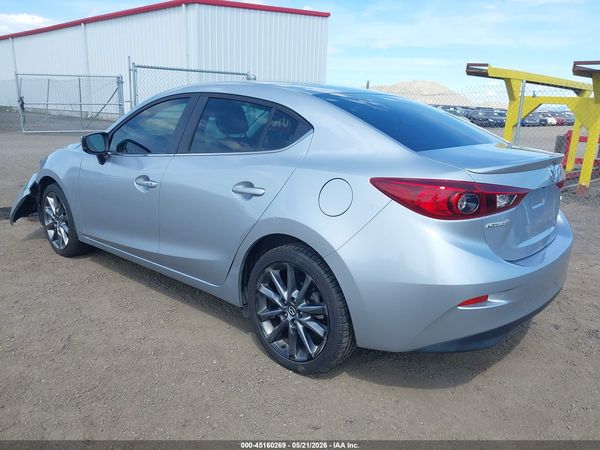 2018 MAZDA MAZDA3 TOURING