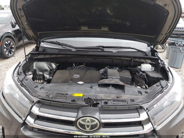 2019 TOYOTA HIGHLANDER XLE