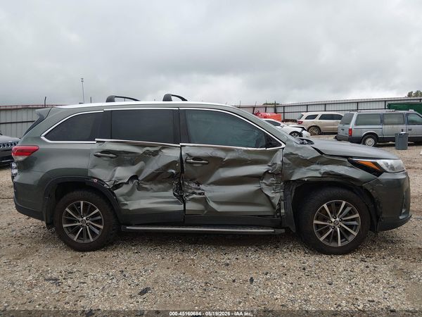 2019 TOYOTA HIGHLANDER XLE