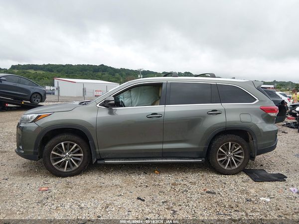 2019 TOYOTA HIGHLANDER XLE