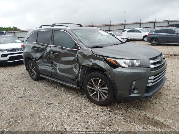 2019 TOYOTA HIGHLANDER XLE