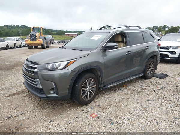 2019 TOYOTA HIGHLANDER XLE