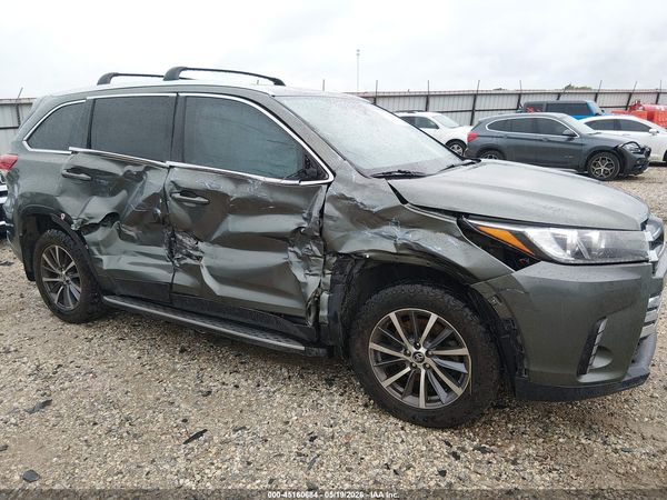 2019 TOYOTA HIGHLANDER XLE