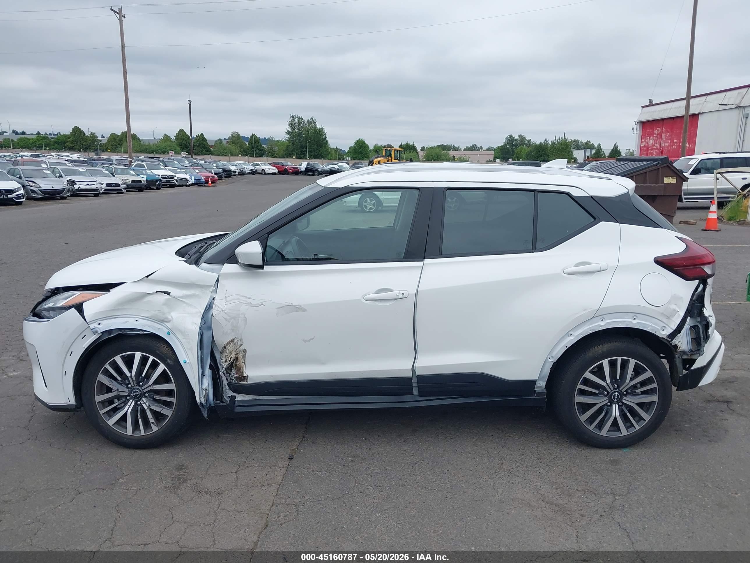 2023 NISSAN KICKS SV XTRONIC CVT