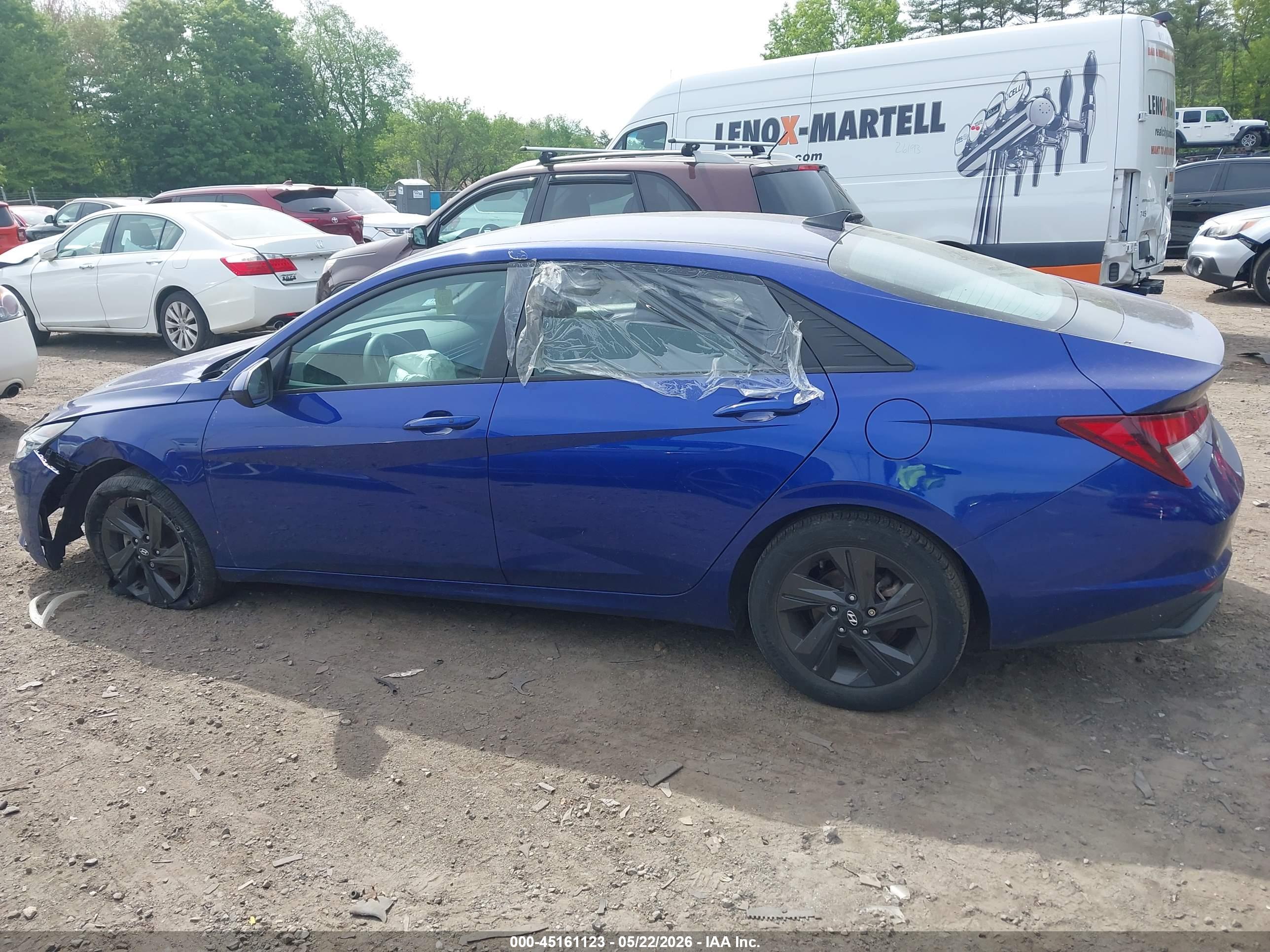 2022 HYUNDAI ELANTRA SEL