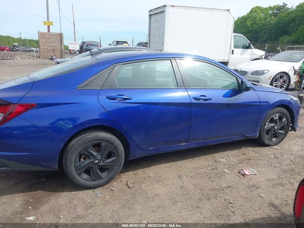 2022 HYUNDAI ELANTRA SEL