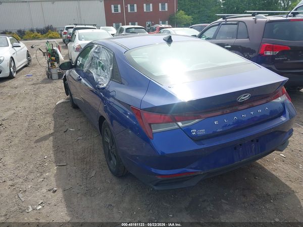 2022 HYUNDAI ELANTRA SEL