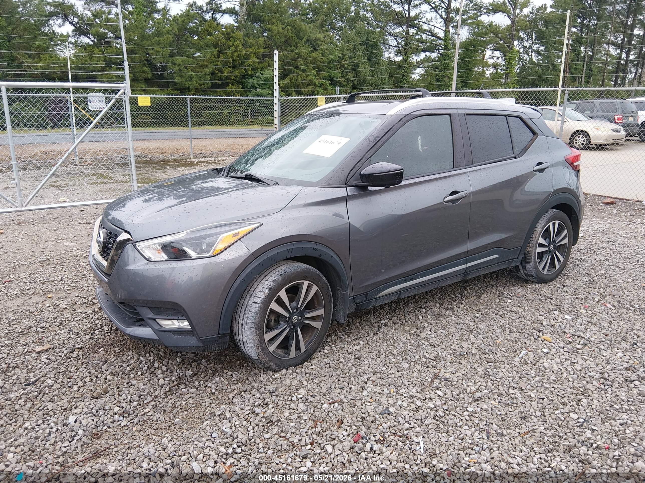 2019 NISSAN KICKS SR — I2