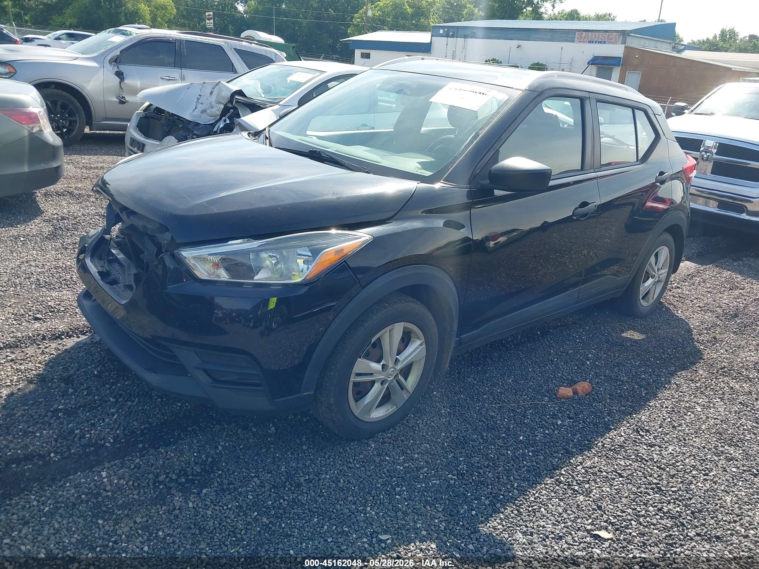 2018 NISSAN KICKS S — I2