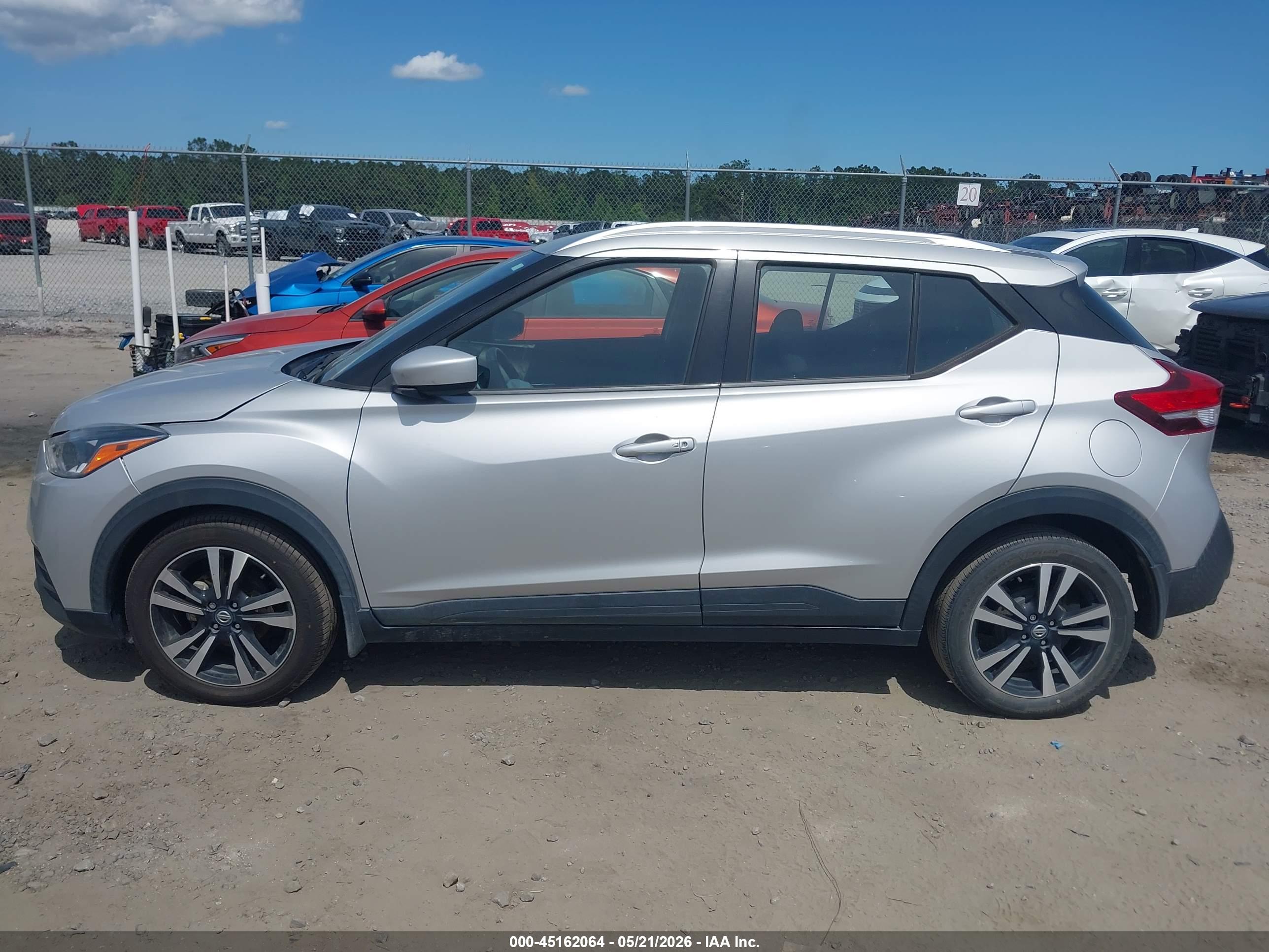 2020 NISSAN KICKS SV XTRONIC CVT