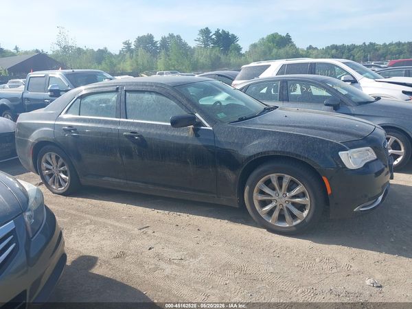 2015 CHRYSLER 300 LIMITED