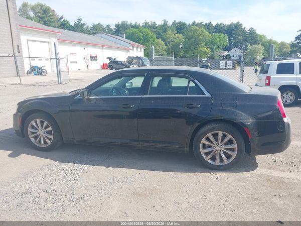 2015 CHRYSLER 300 LIMITED