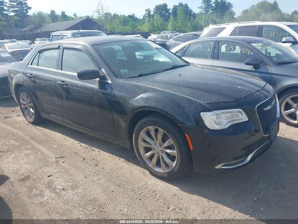 2015 CHRYSLER 300 LIMITED