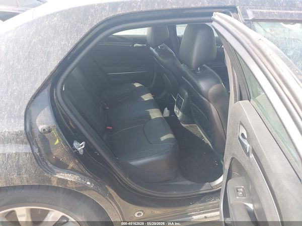 2015 CHRYSLER 300 LIMITED