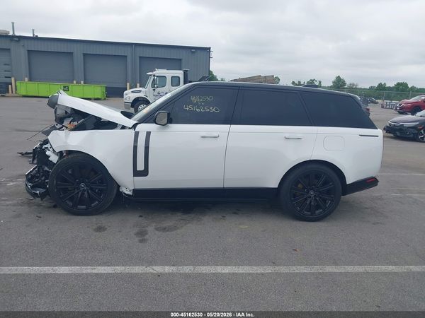 2025 LAND ROVER RANGE ROVER P550E SE