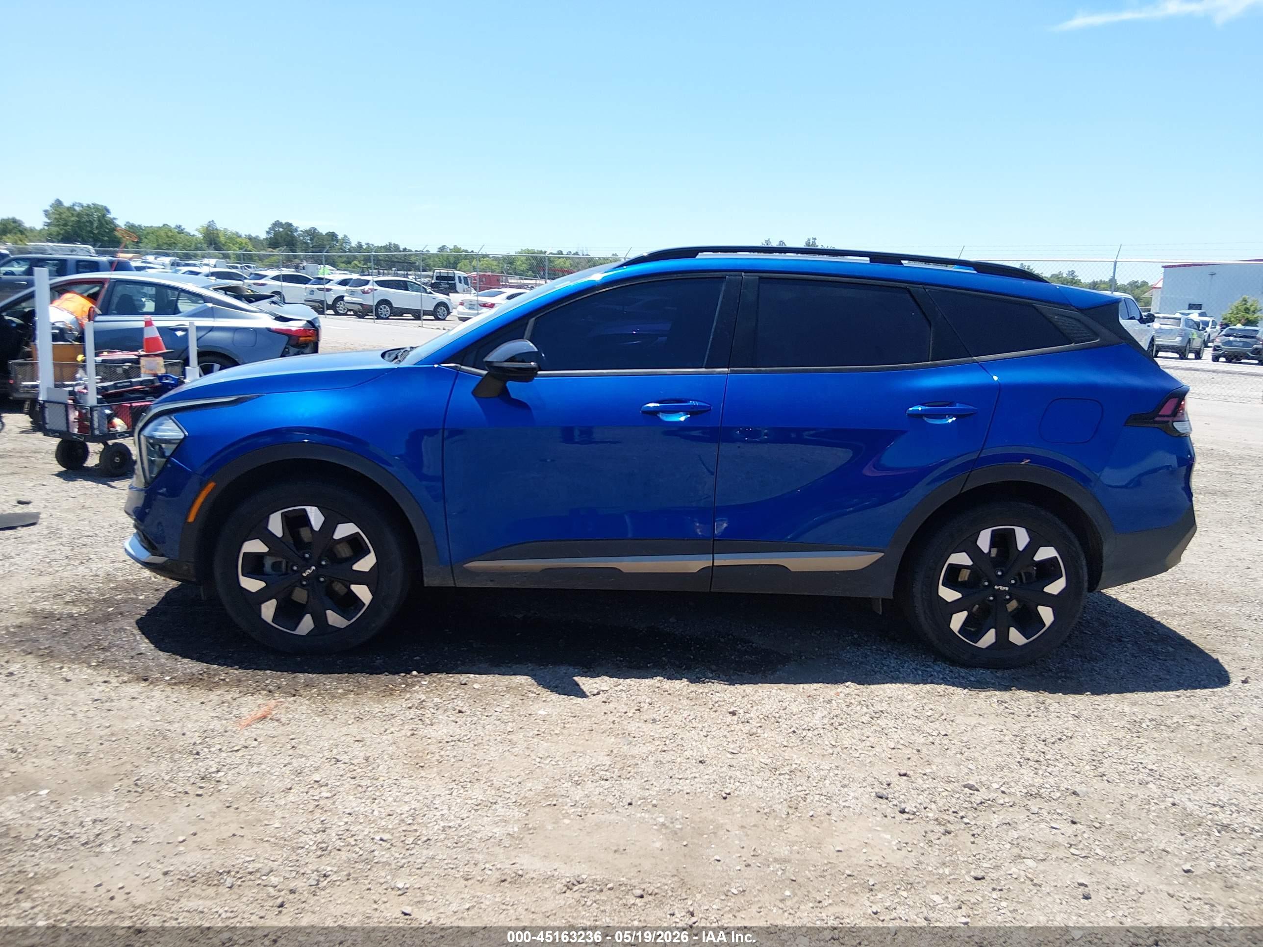 2023 KIA SPORTAGE X-LINE