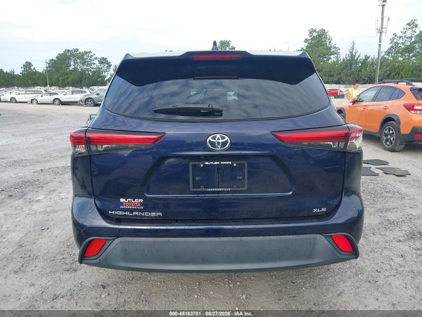 2022 TOYOTA HIGHLANDER XLE