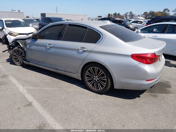 2019 BMW 530I